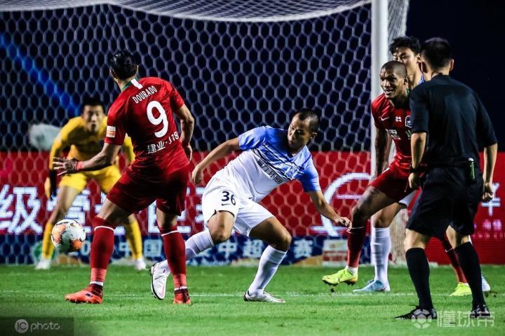 富力客场击败建业，取得三连胜的简单介绍