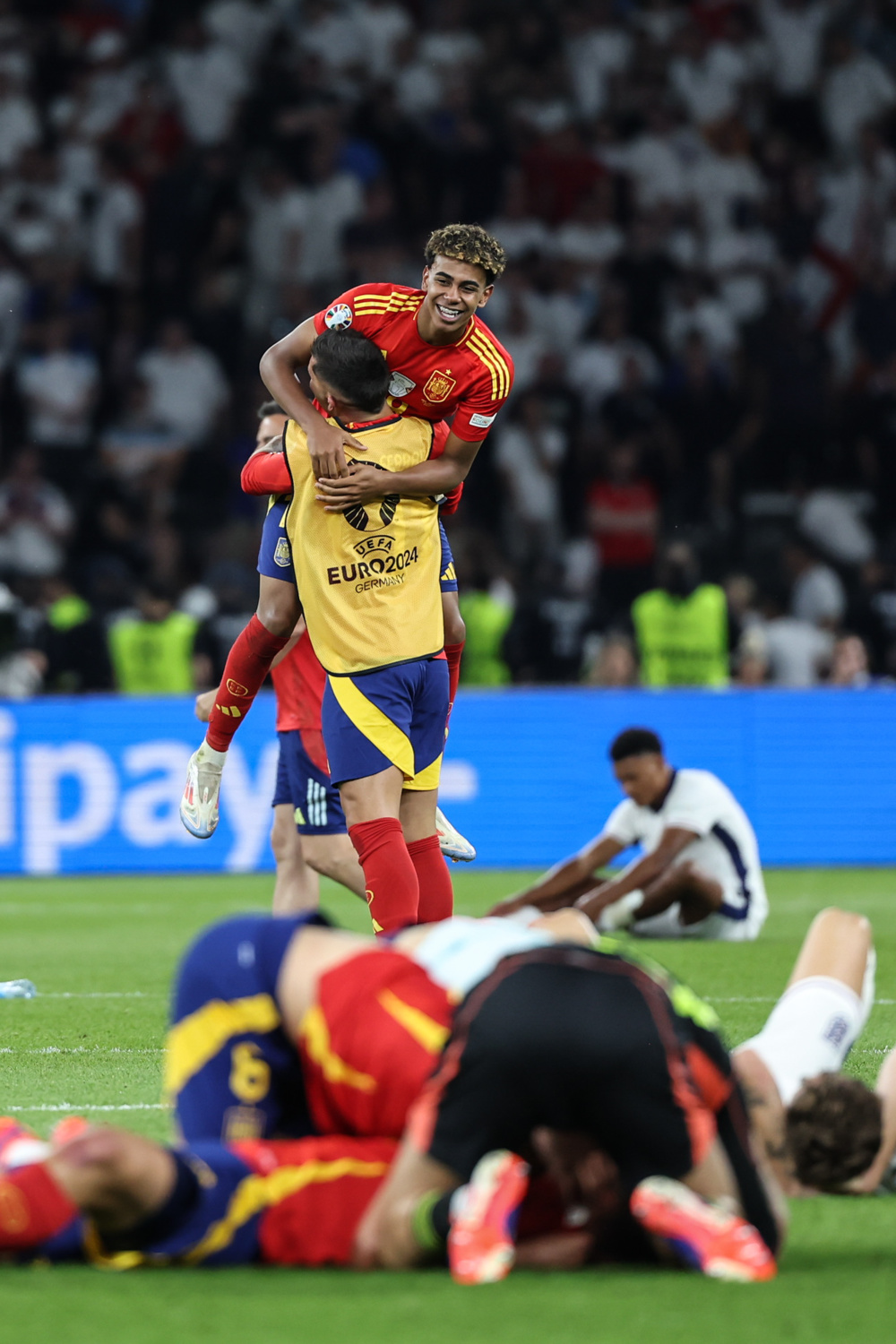 包含欧洲球员拿下历史纪录,精彩瞬间回放的词条 包含欧洲球员拿下历史纪录,精彩瞬间回放的词条