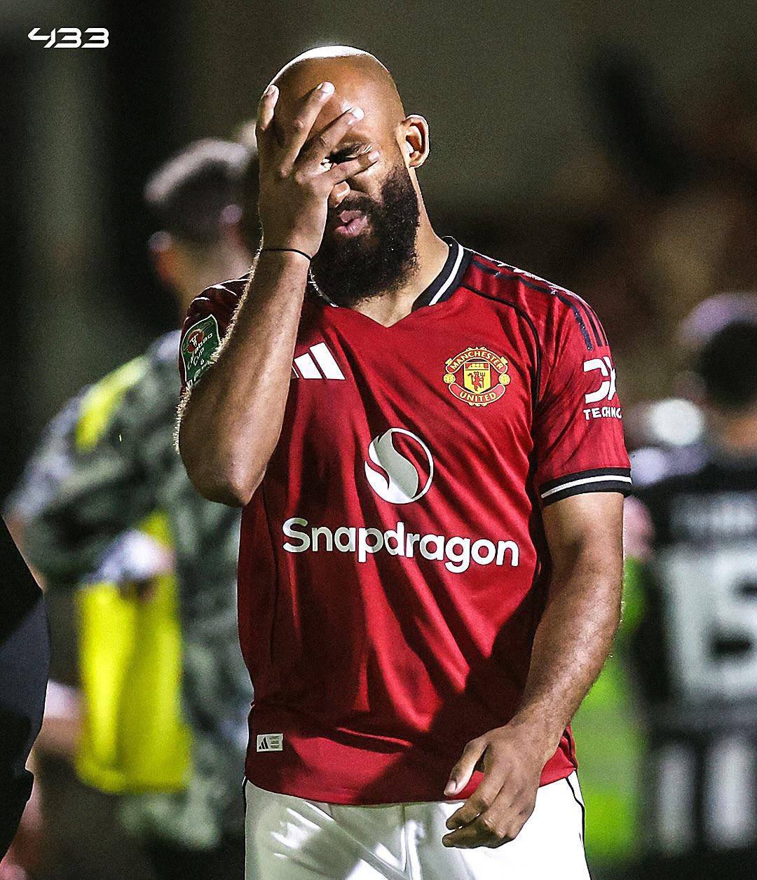 曼联客场负于拜仁慕尼黑，遗憾出局