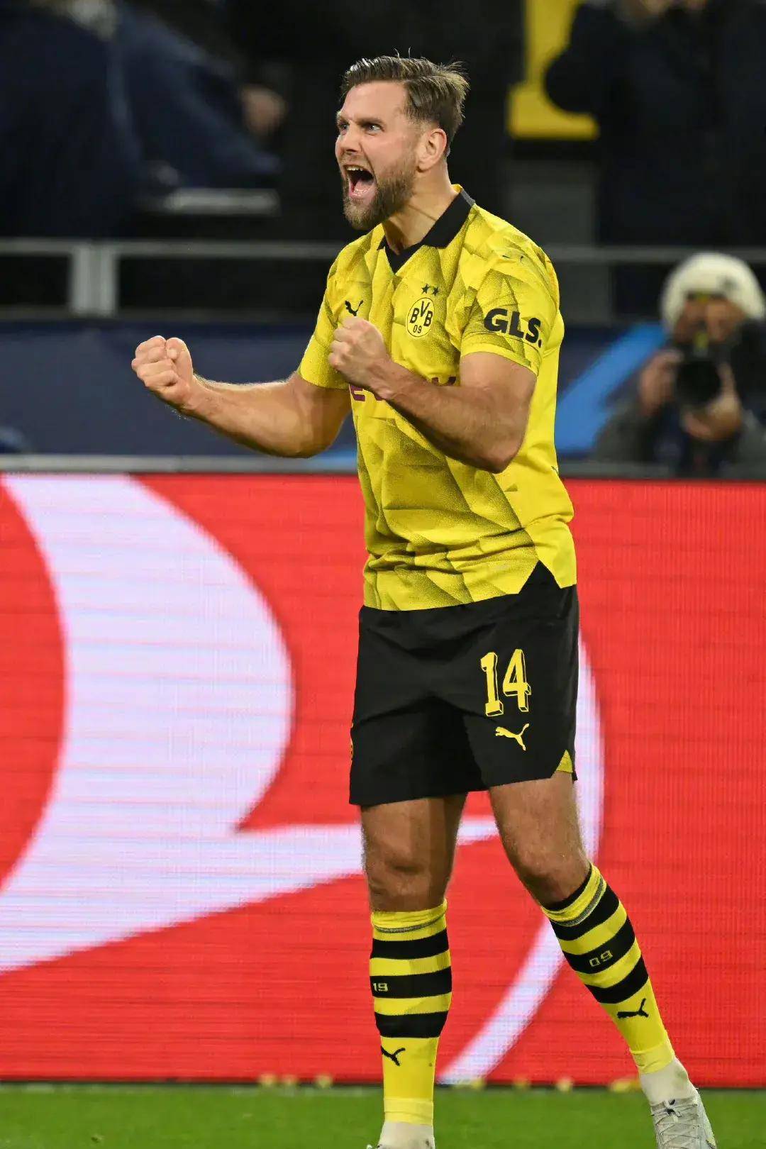 开云体育入口-包含多特蒙德表现神勇,球队誓要夺魁的词条