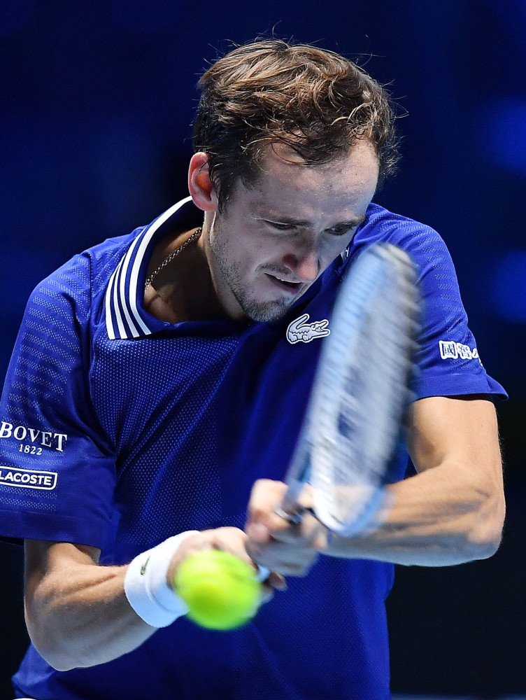 开云体育中国-ATP总决赛轻取年终总决赛，梅德韦杰夫状态火热