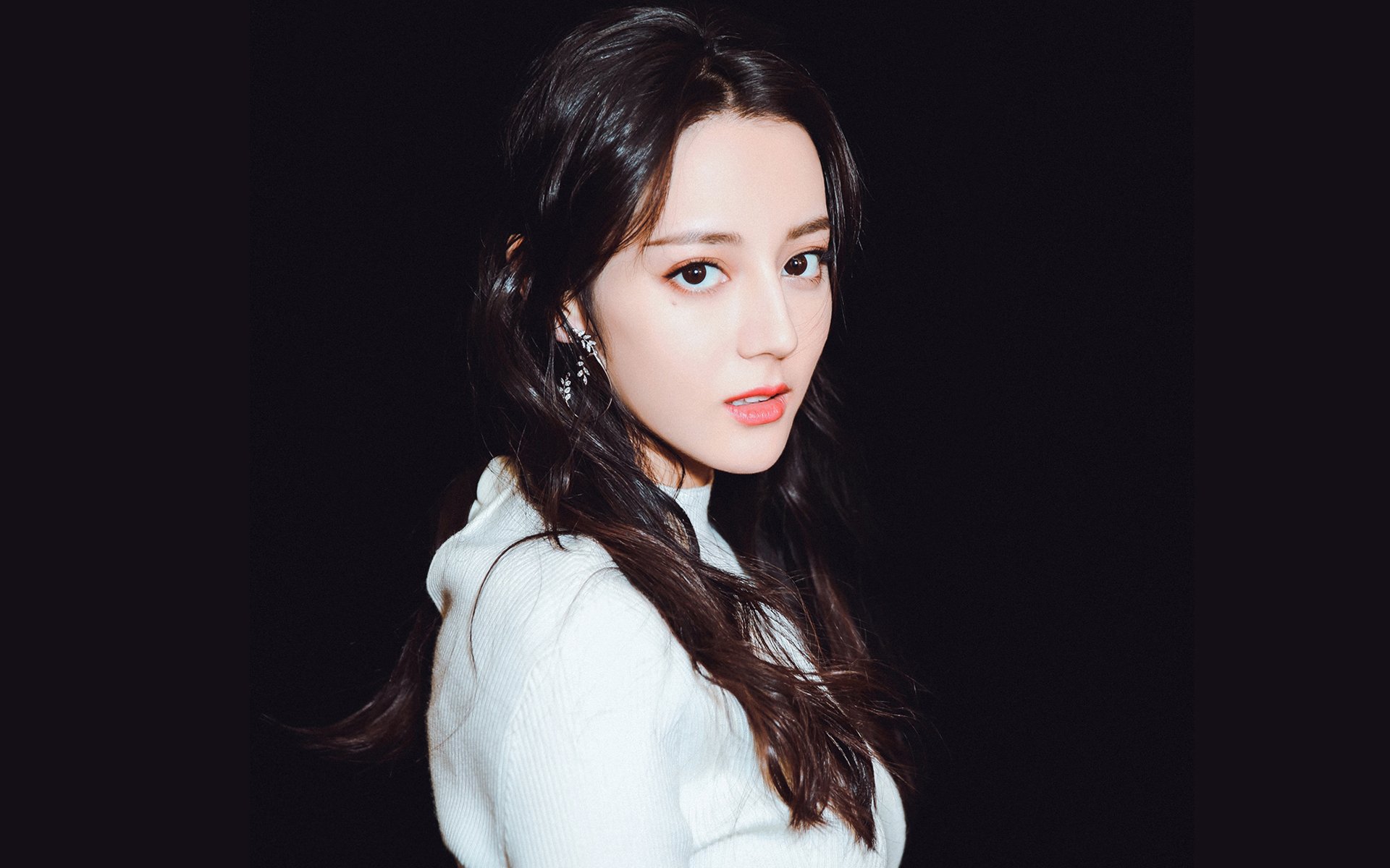 开云体育中国-雪夜重生记，雷恩对阵罗马的焦点战中，加维用一剑封喉证明自己