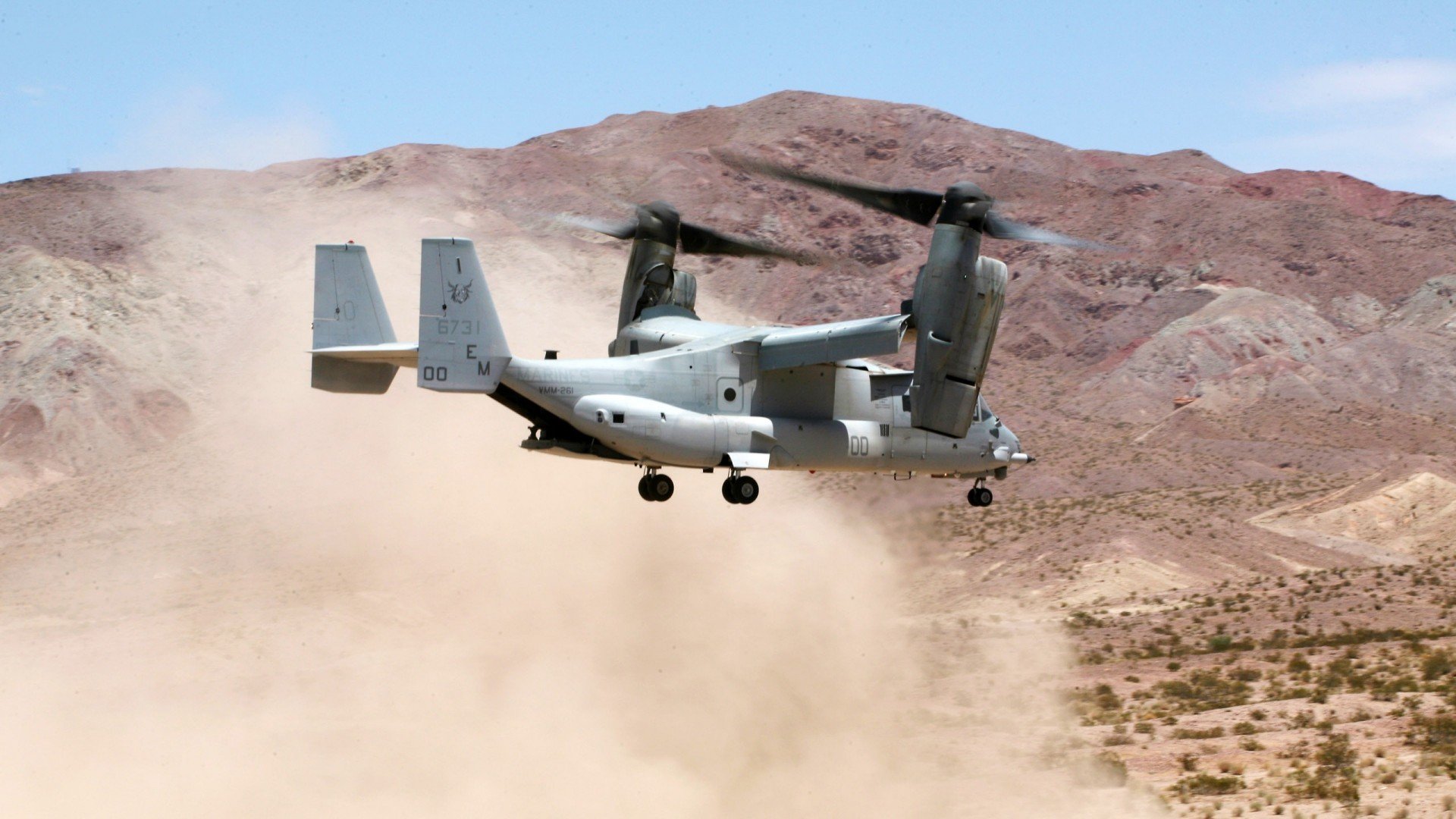 坚盾与长矛，皮克一夫当关，西班牙在里昂让丹麦童话戛然而止