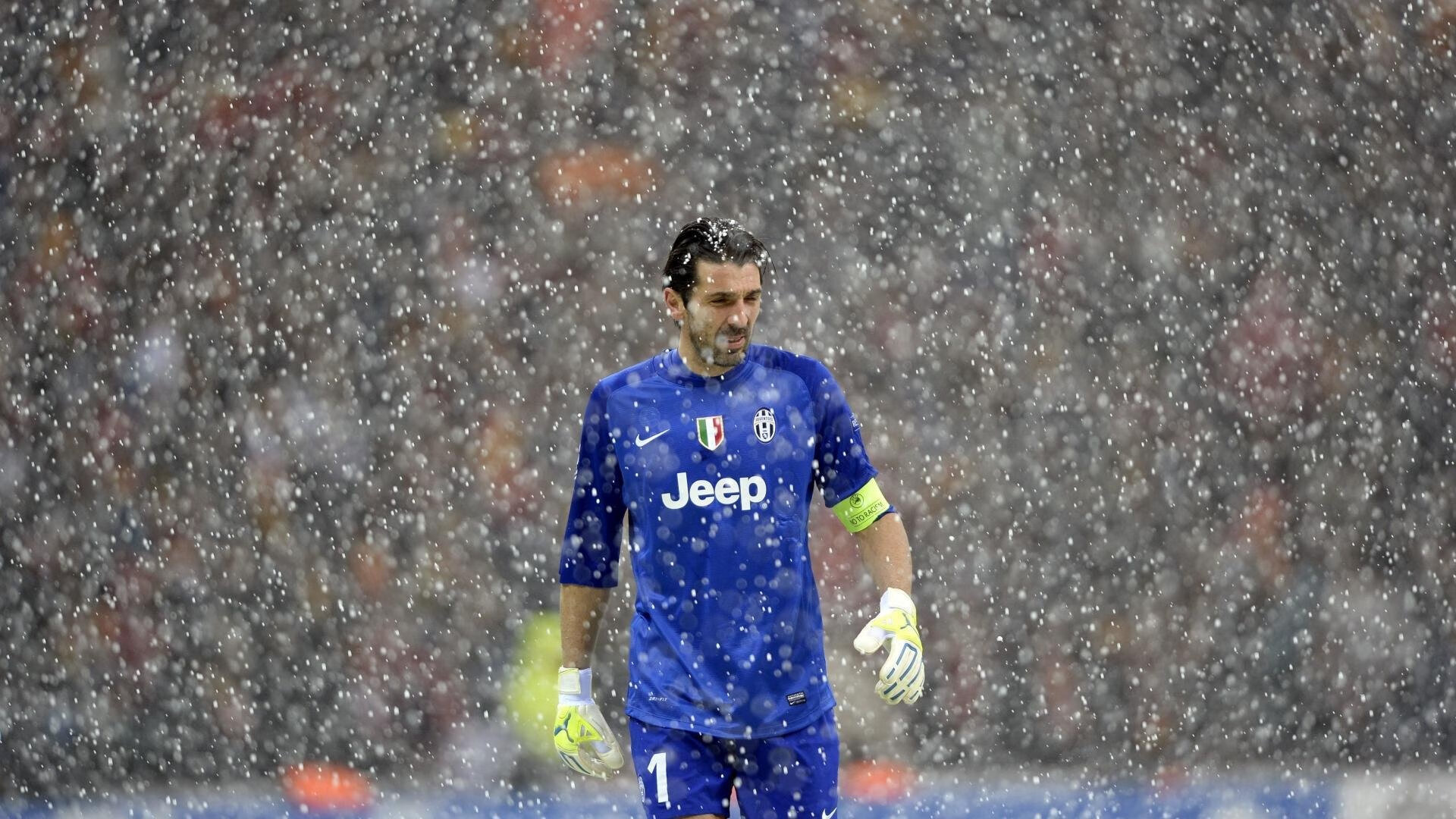 开云体育在线-诸神黄昏？不，是伊布用一粒进球重新校准了时间